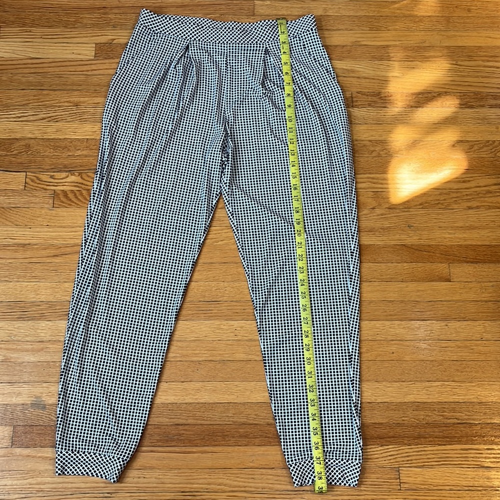 Express Pants - Picture 5 of 9